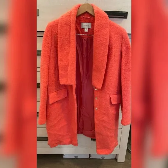 Amphora Coat - Picture 2 of 4